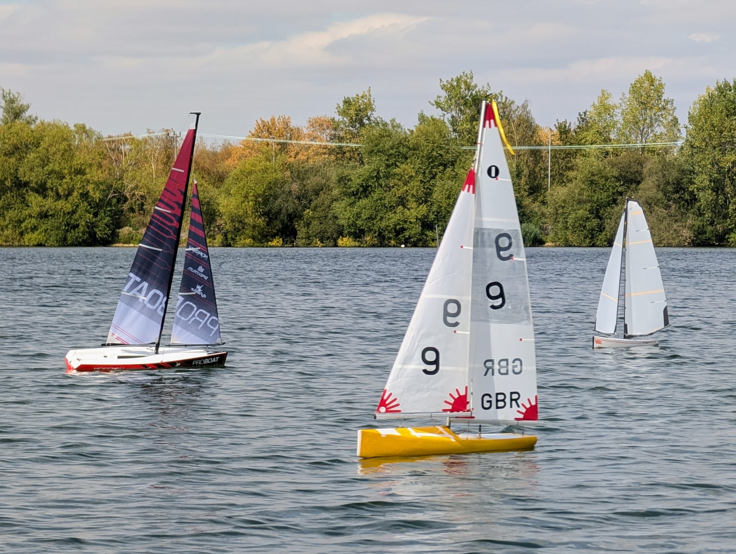 Model Yacht Sailing